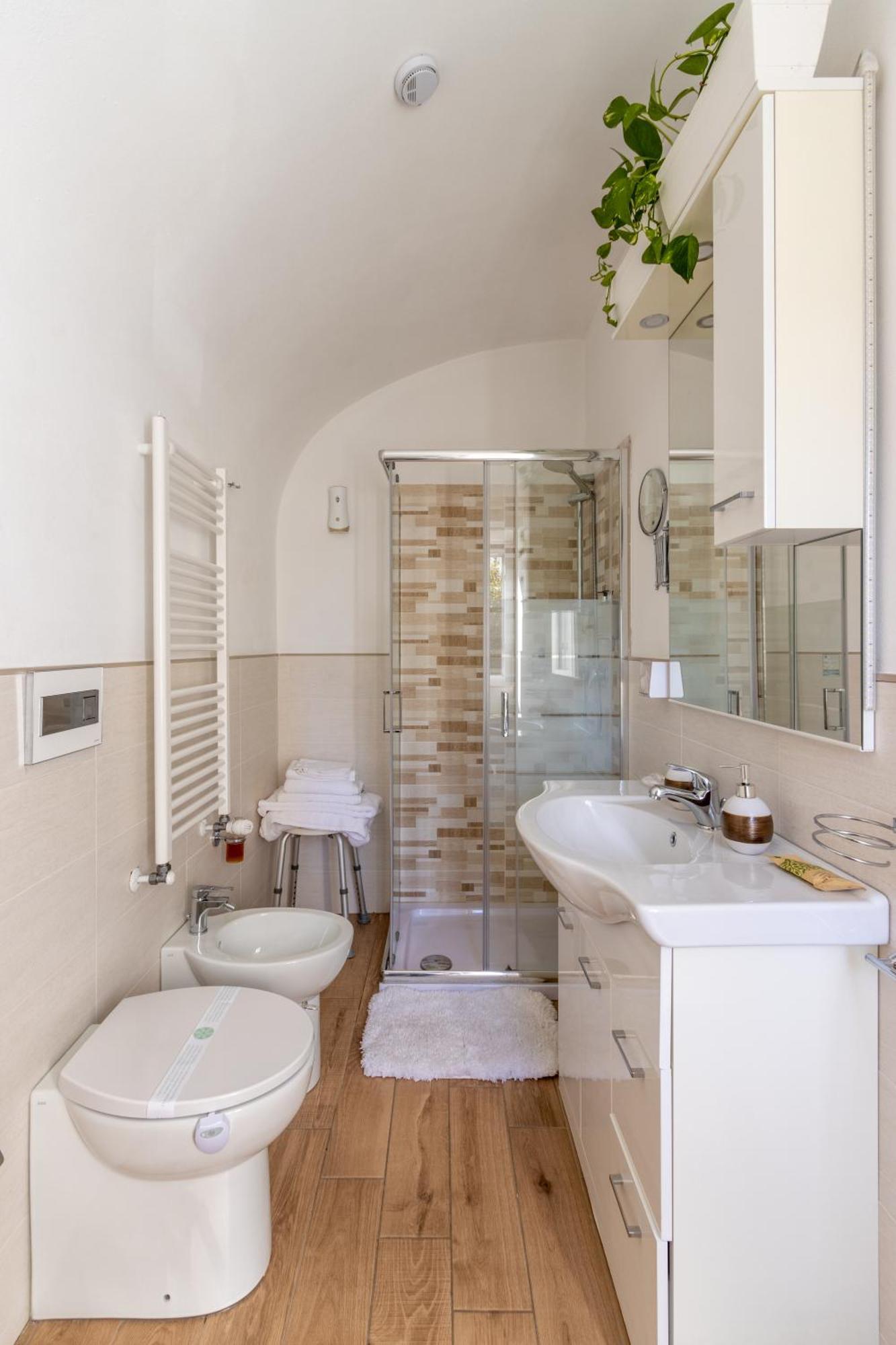 Hotel Chrizia Novi Ligure Esterno foto