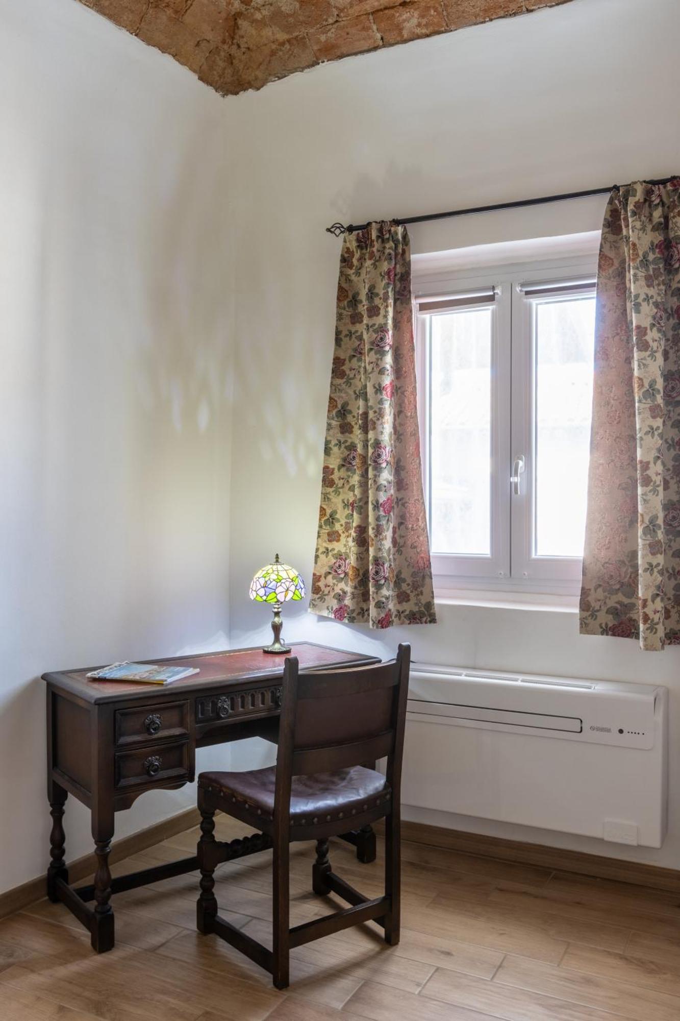 Hotel Chrizia Novi Ligure Esterno foto
