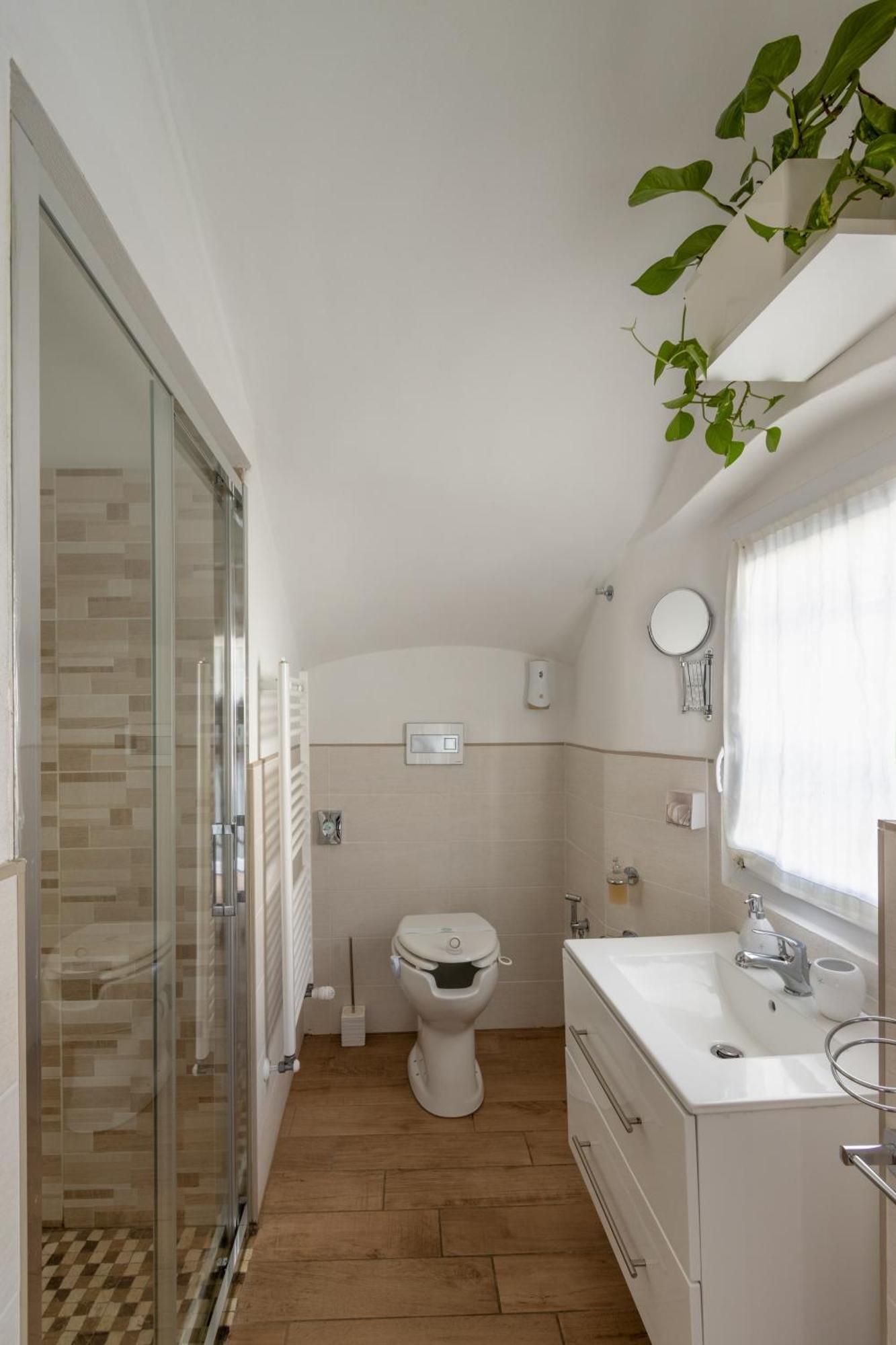 Hotel Chrizia Novi Ligure Esterno foto