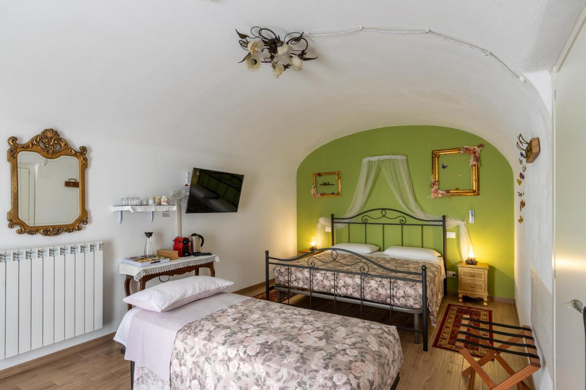Hotel Chrizia Novi Ligure Esterno foto