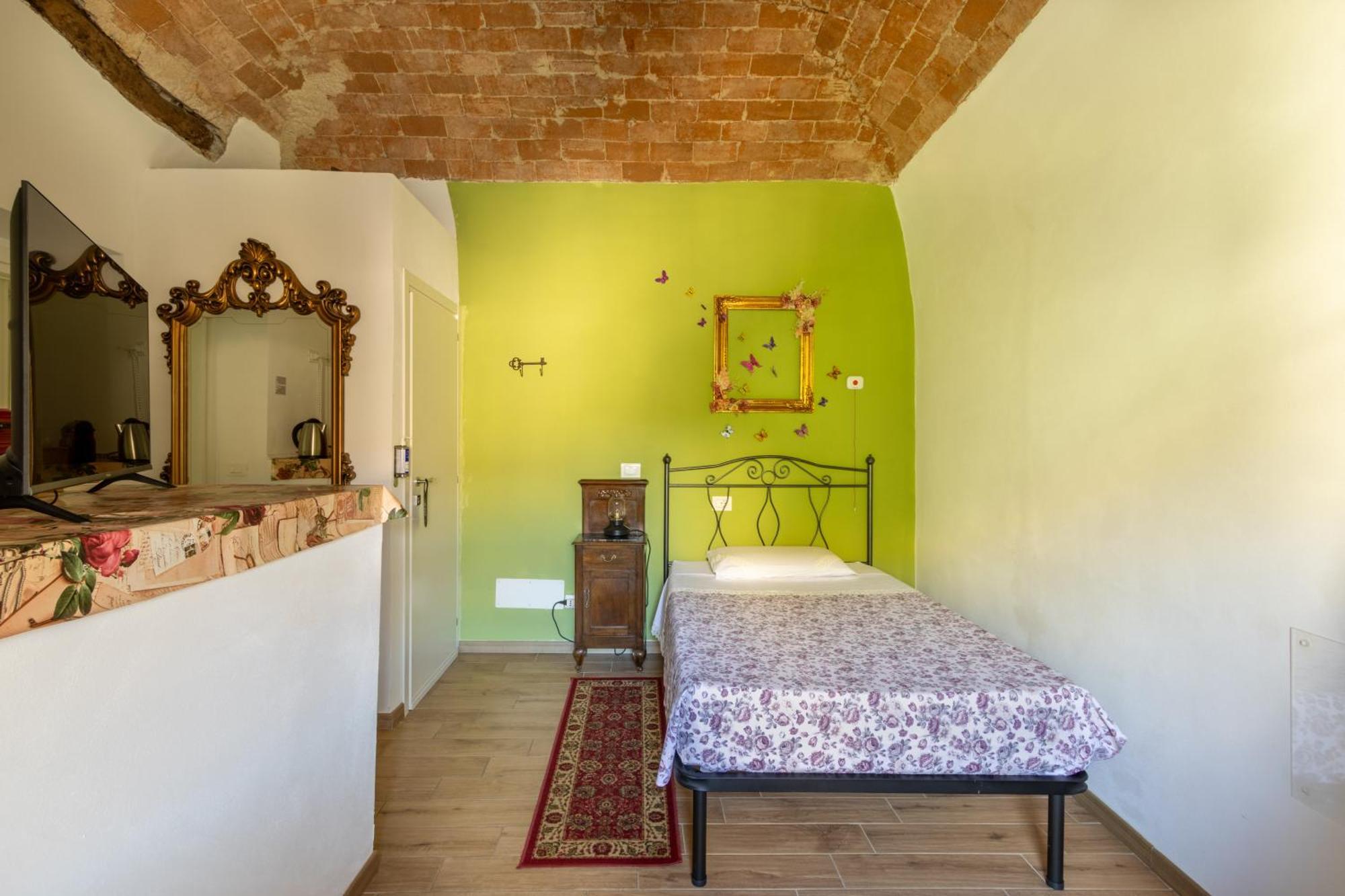 Hotel Chrizia Novi Ligure Esterno foto
